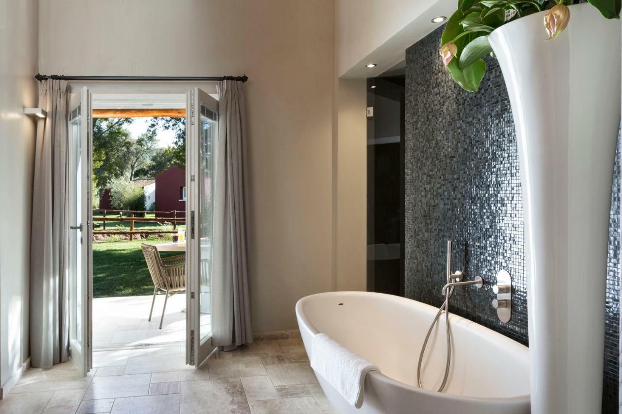 Hotel Li Neuli Country Club San Pantaleo Exteriér fotografie