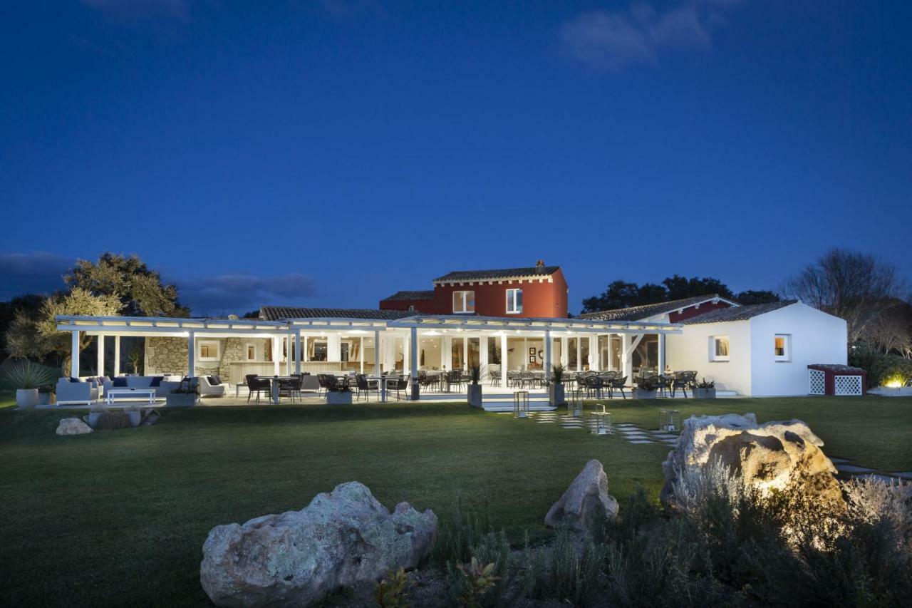 Hotel Li Neuli Country Club San Pantaleo Exteriér fotografie